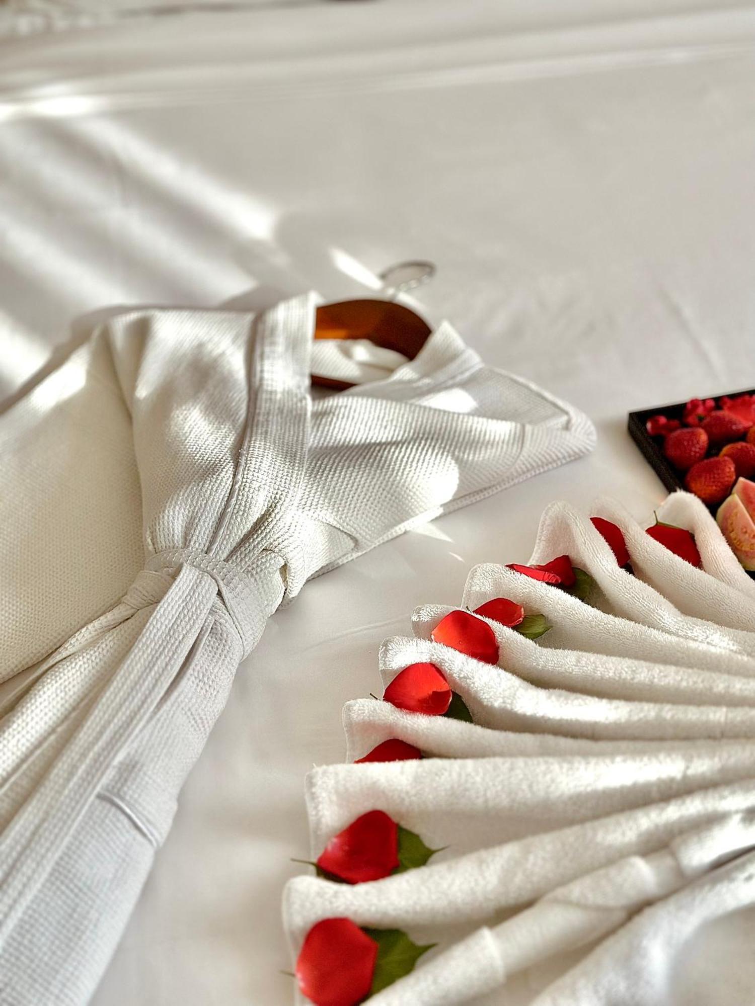 Nature Hotel & Spa Дананг Экстерьер фото